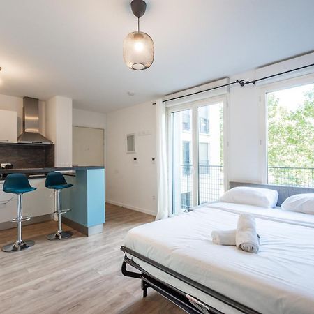 Blue Pearl By Plaza Apartment Монтеврен Екстериор снимка