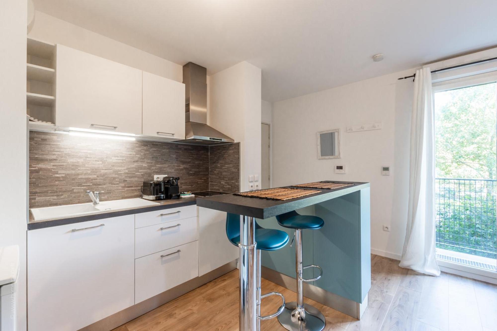Blue Pearl By Plaza Apartment Монтеврен Екстериор снимка
