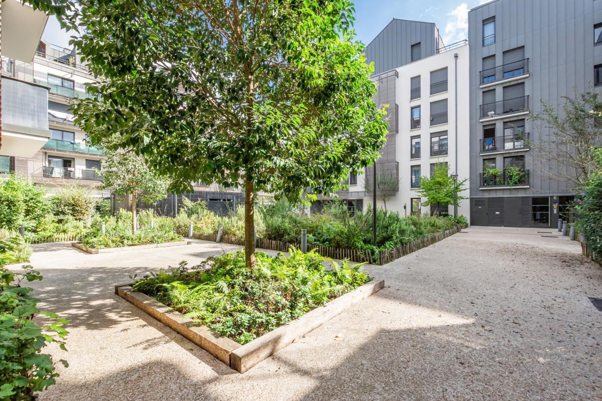Blue Pearl By Plaza Apartment Монтеврен Екстериор снимка